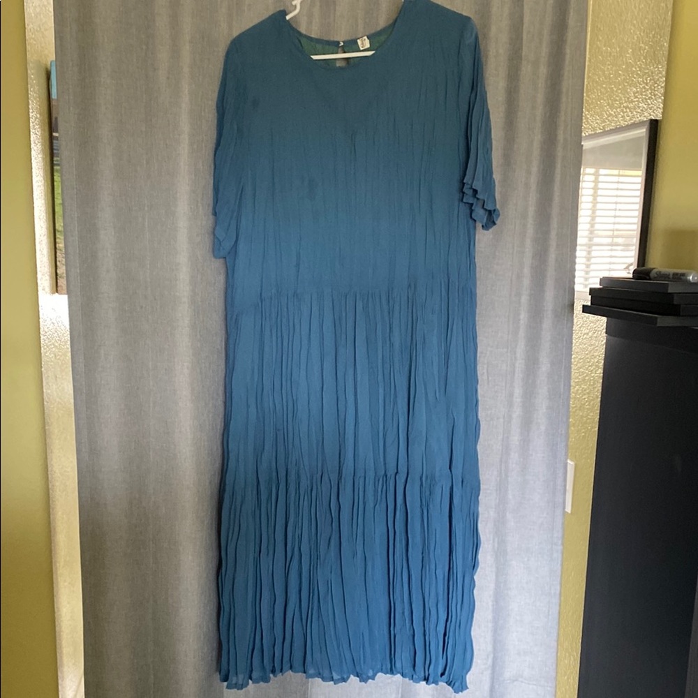 Elegant Blue Midi Dress